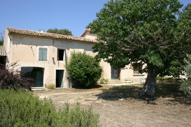 Mas en Provence a vendre avec manege et boxs a chevaux